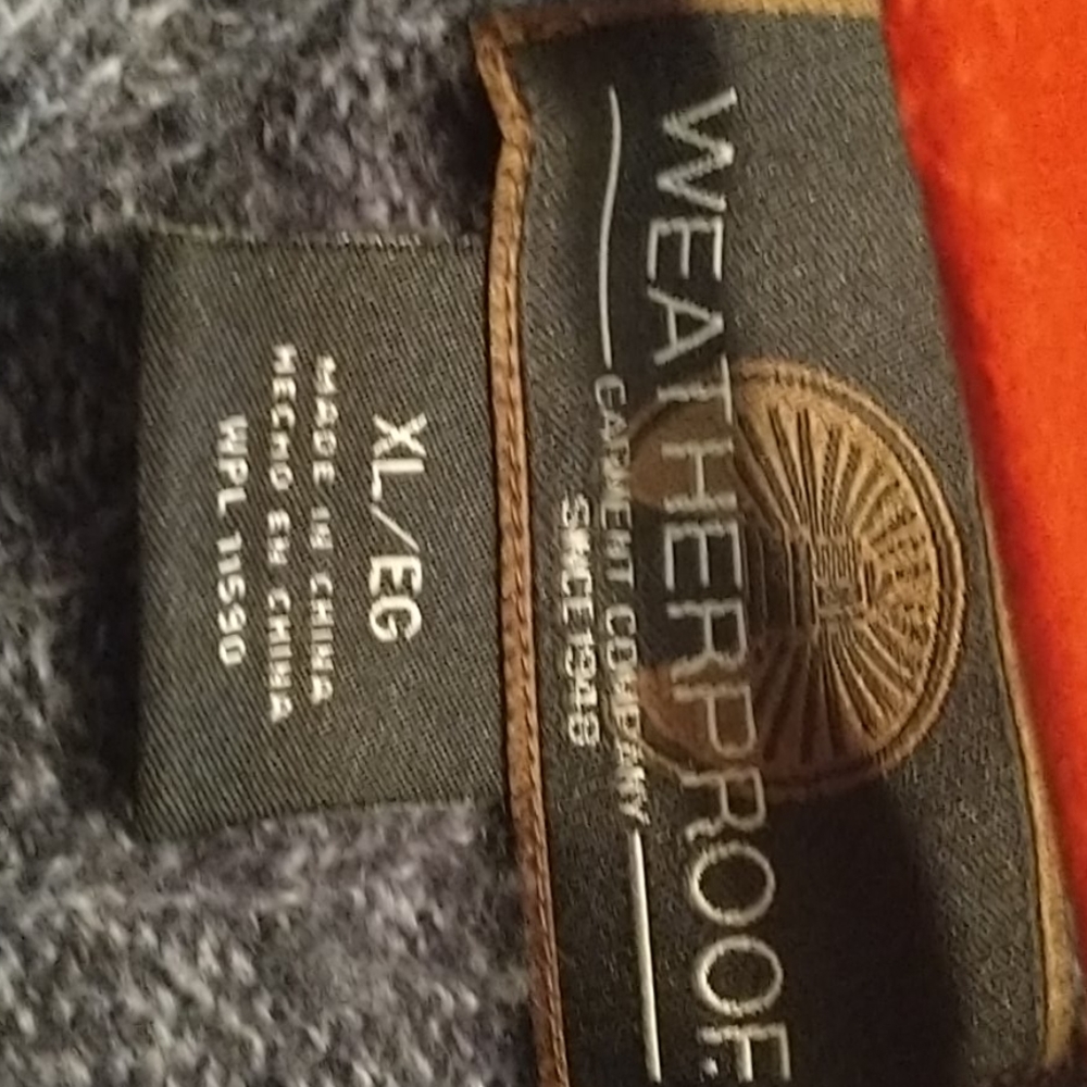 Sweater - Picture 4 of 5